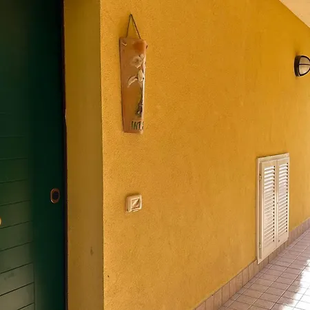 N243 - Numana, Trilocale In Con Piscina * Numana