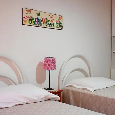 N243 - Numana, Trilocale In Con Piscina * Numana